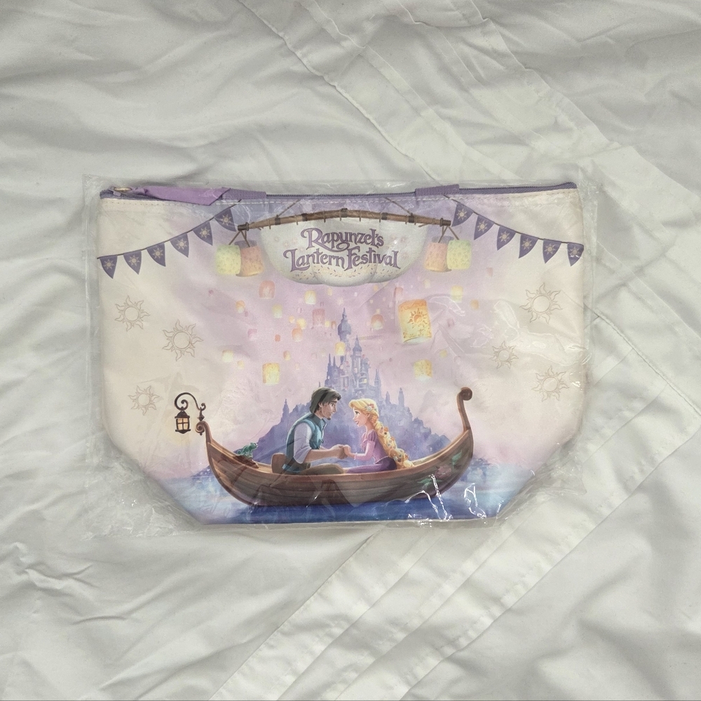 nwt Tokyo DisneySea Rapunzel's Lantern Festivak Bag